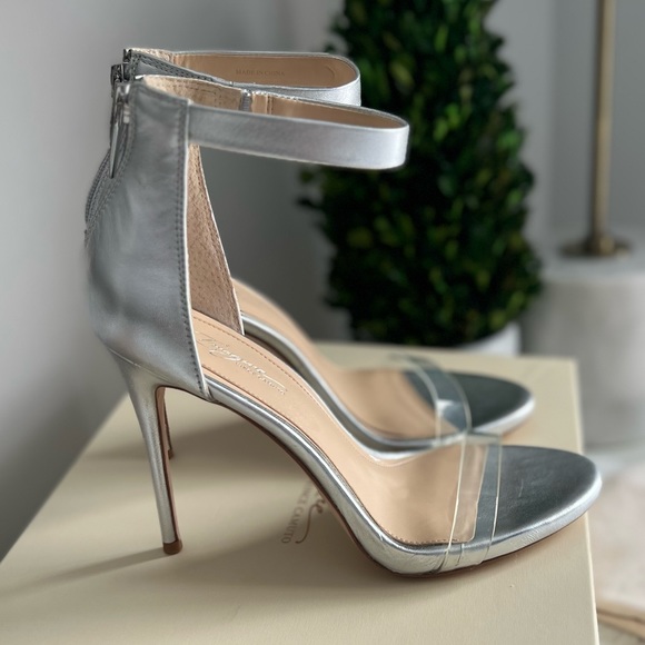 Vince Camuto ‘Imagine’ Silver Stiletto - Picture 15 of 17